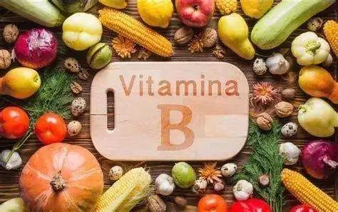 外阴白斑患者可以吃哪些食物能让病情好得更快？